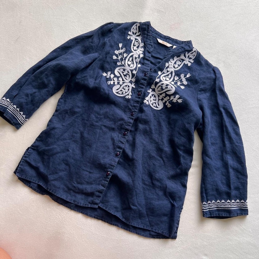 100% Linen Long Sleeve Ornate Design Button Down Embroidered Zoe D. Designer
